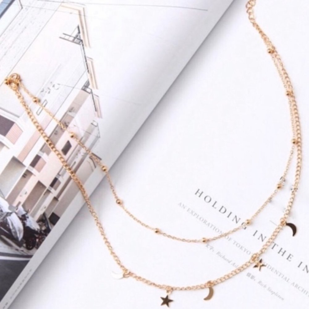 ✨✨HP✨✨NEW Dainty Gold Moon and Star Double Choker - Picture 2 of 7